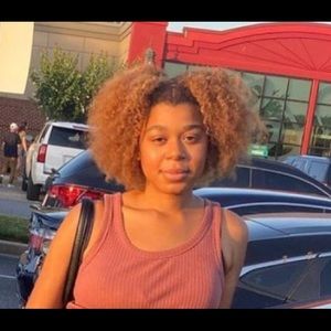 Meet your Posher, Sasha